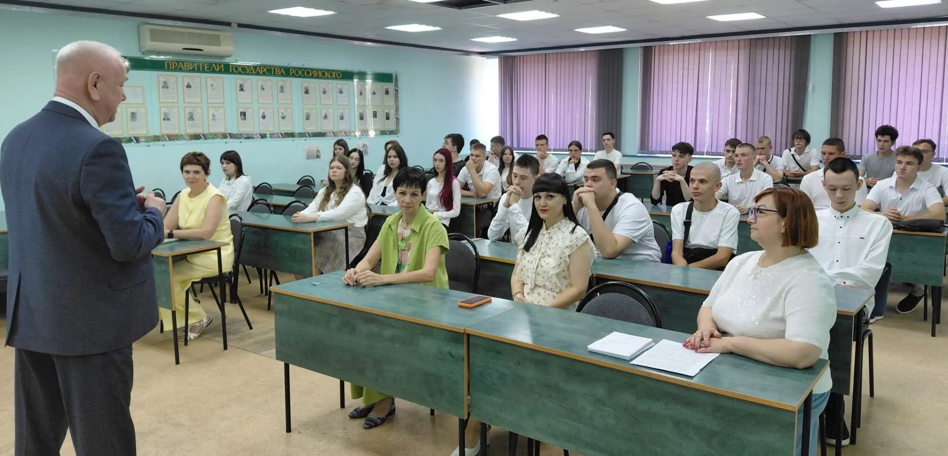 Организационное собрание со студентами первого курса
